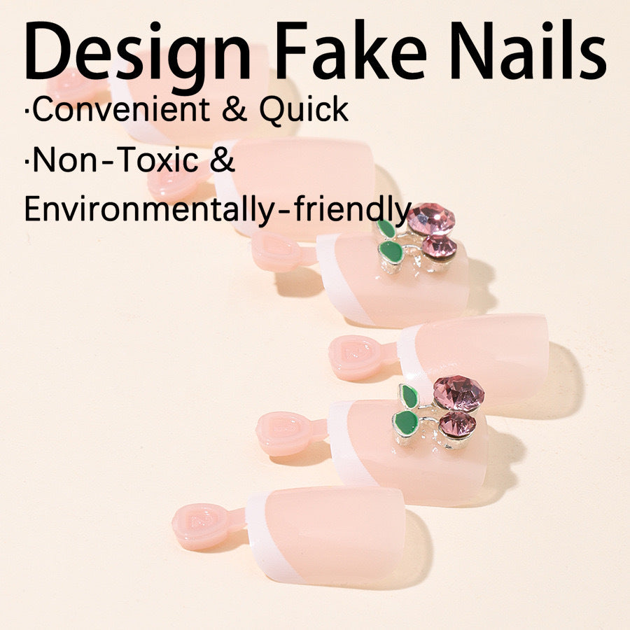 Kunstnagelset mit verspieltem Blumendesign Karnz