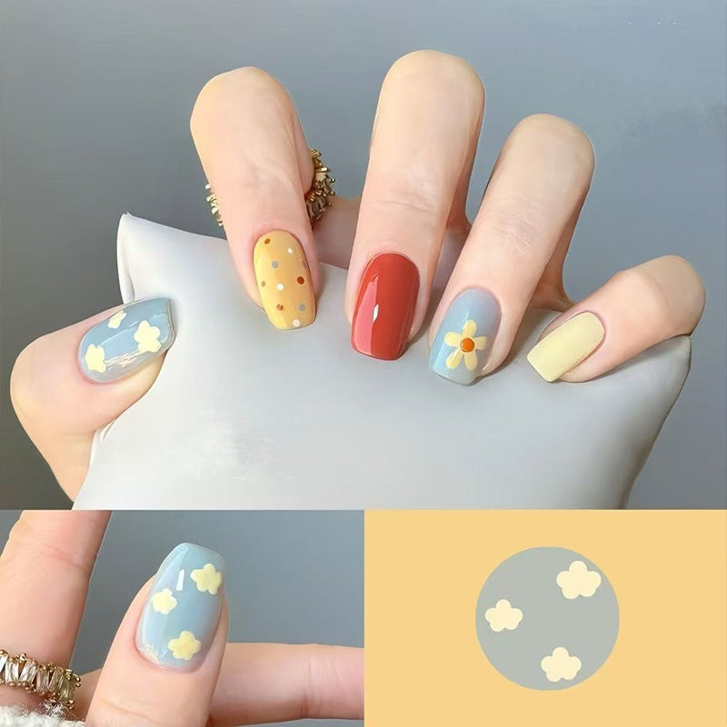 Kreative Nagelkunst Design Kollektion Karnz