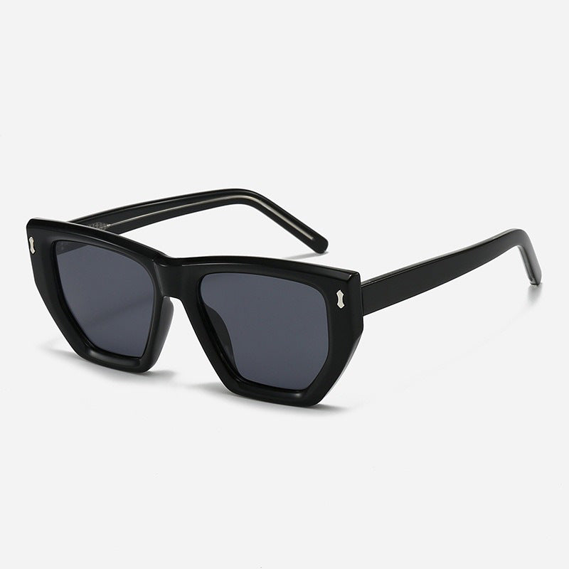 Damen Modische Sonnenbrille mit einzigartigem sechseckigem Rahmen und schützenden Gläsern Karnz