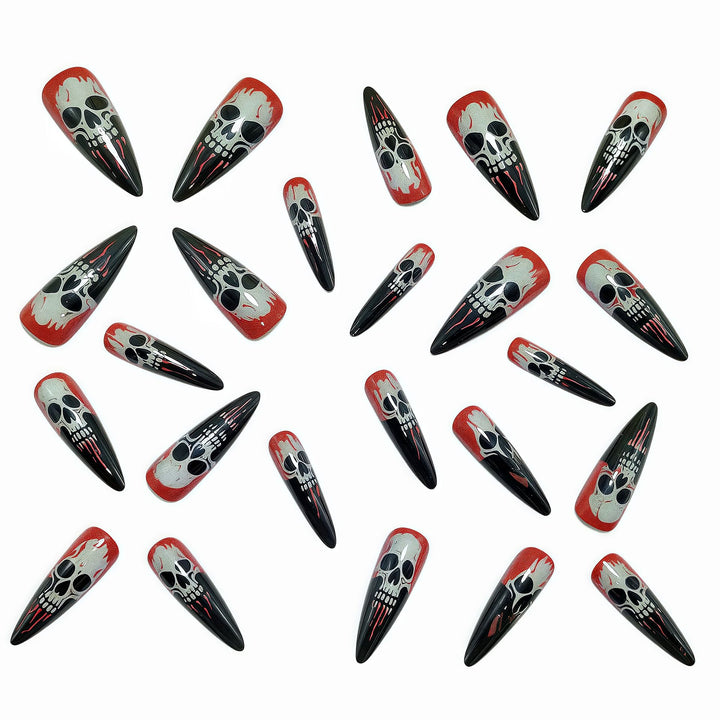 Kunstnägel mit Gruseligem Totenkopf-Design Karnz
