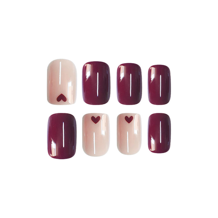 Künstlerisches Herz-Design Press-On Nagelkunst Karnz