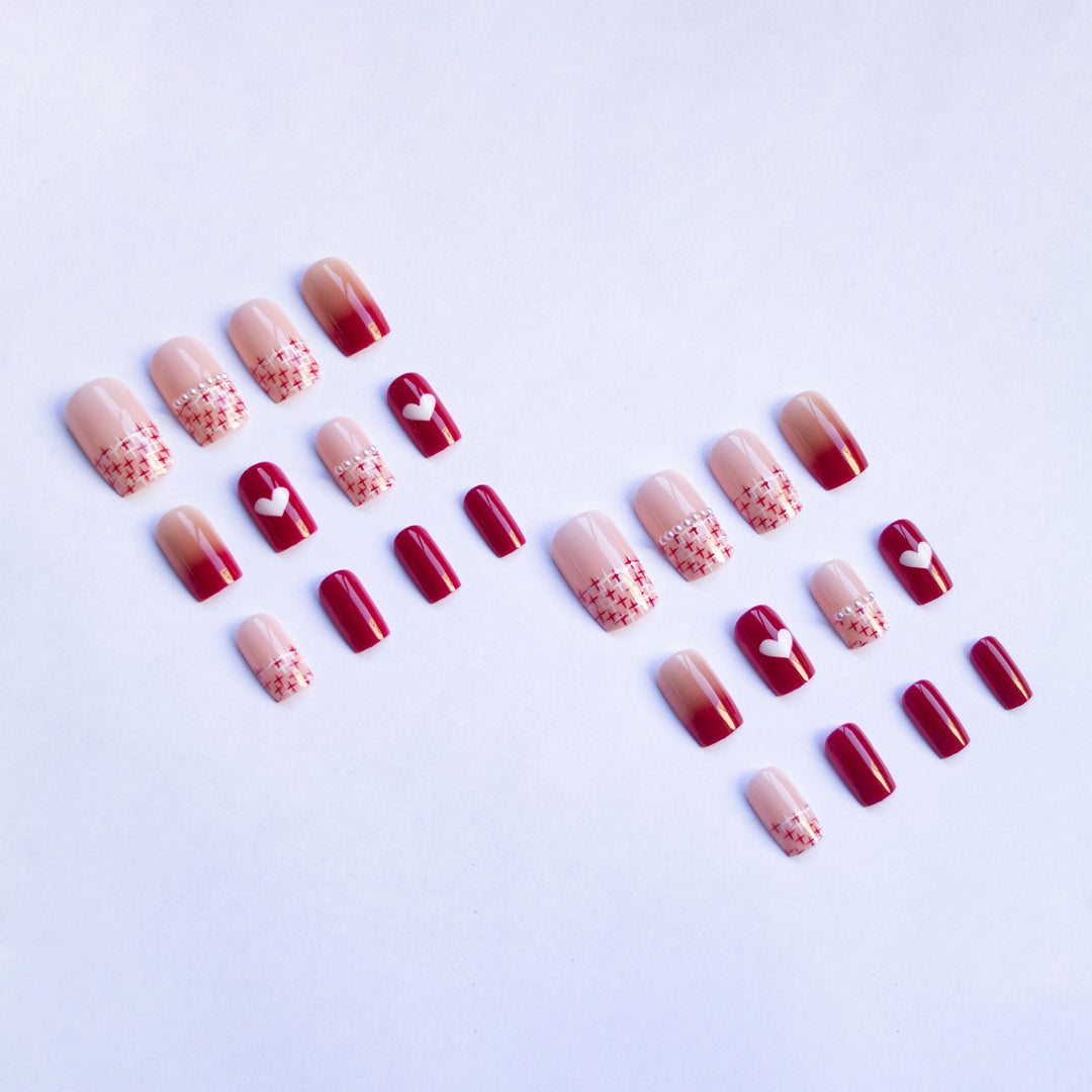 Stylisches Herz- und Ombre-Nagelkunst-Set