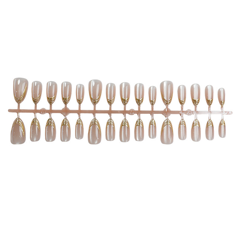 Elegantes Press-On-Nagelset mit goldener Akzent
