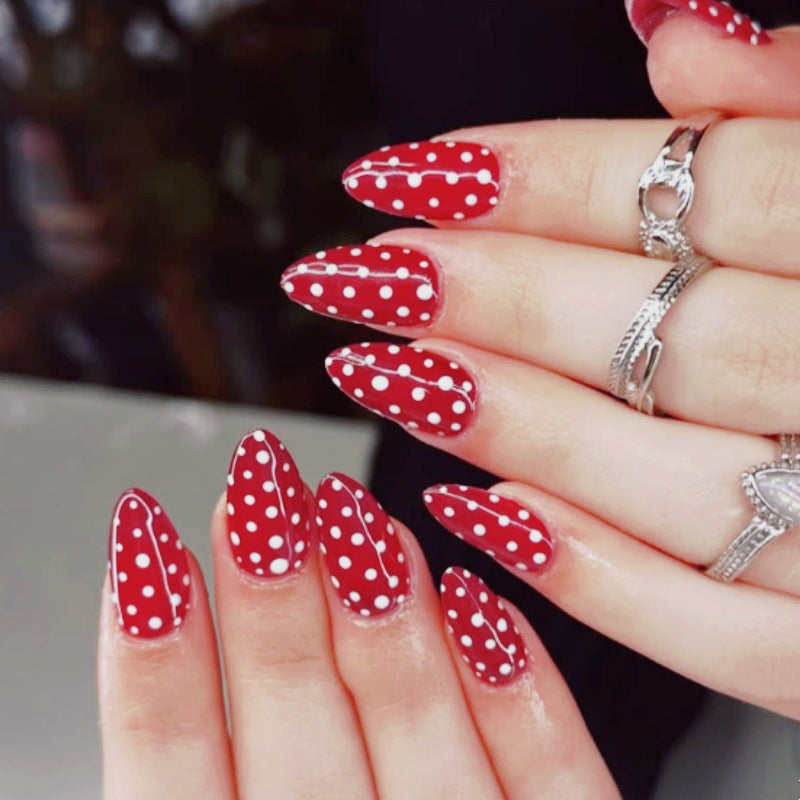 Premium Punkte Press-On Nagelset Karnz
