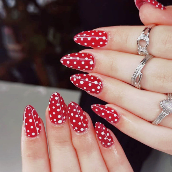 Premium Punkte Press-On Nagelset Karnz