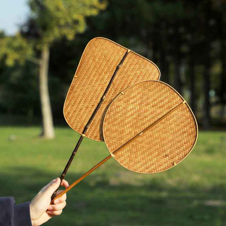 Damen traditionelles Fächer Karnz