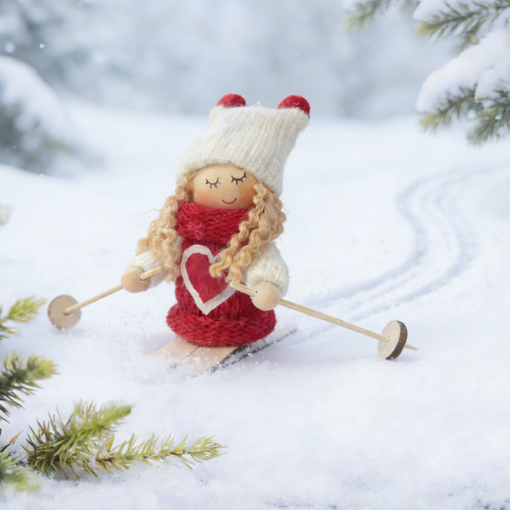 Dekorative Weihnachtsmannfigur im Skistil