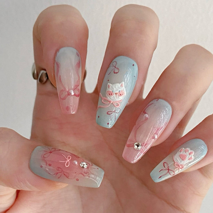 Künstlerisches Press-On Nageldesign