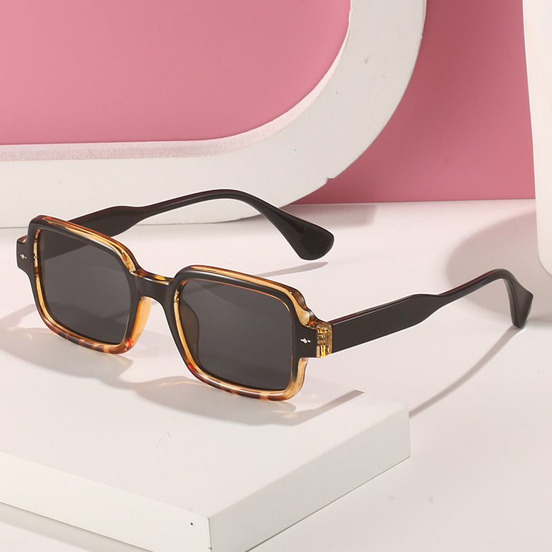 Damen modische Brille im modernen quadratischen Design Karnz