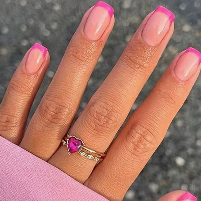Eleganter herzförmiger Edelsteinring Karnz
