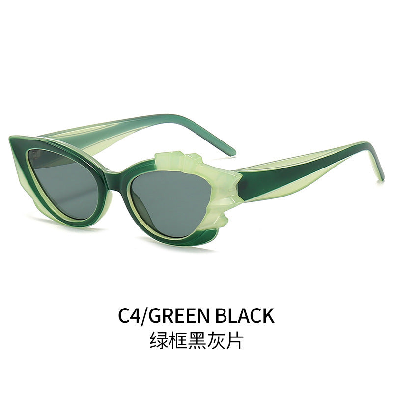 Damen Cat-Eye Sonnenbrille mit auffälligem Blütenrahmen Karnz