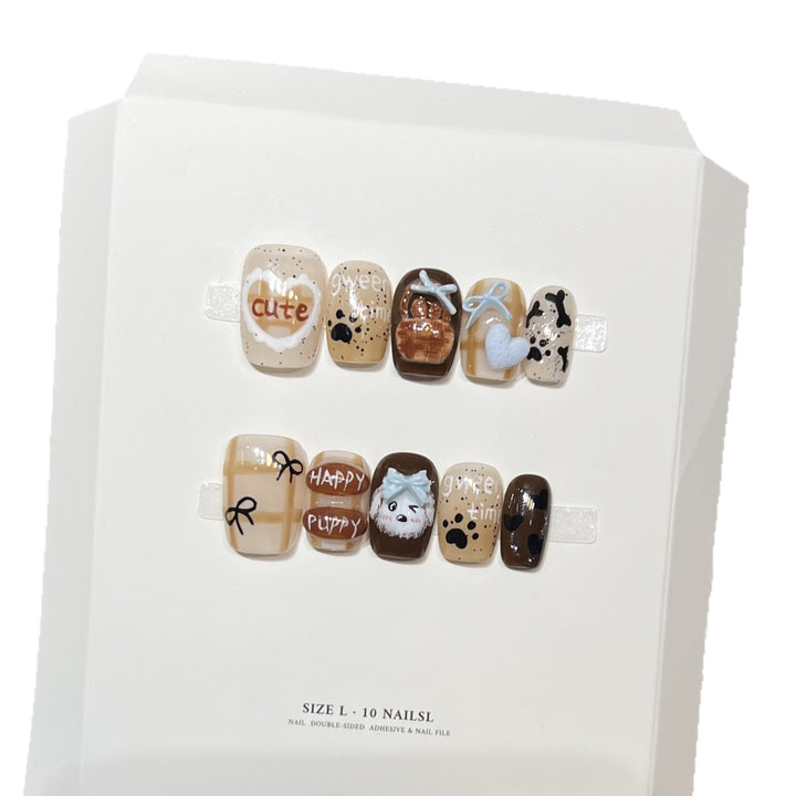 Verspielt handgemaltes Press-On-Nagelset