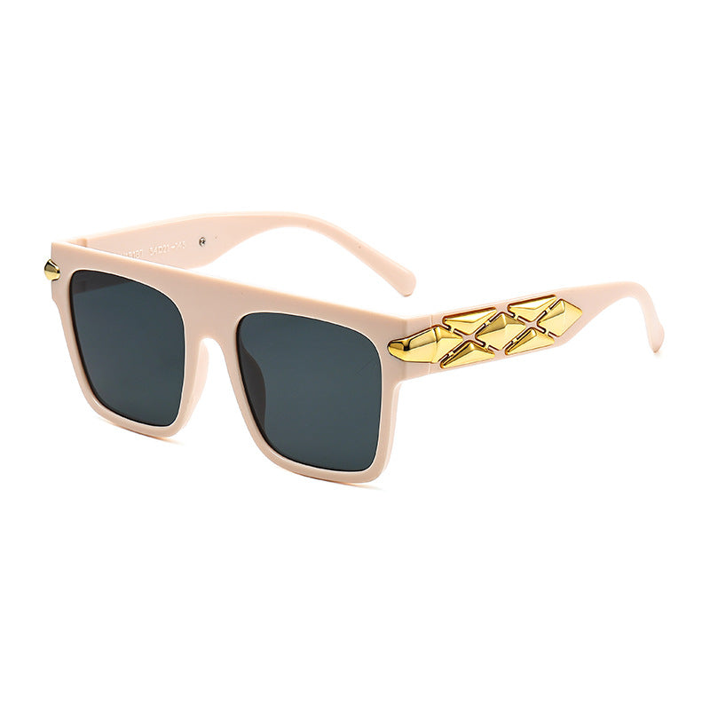 Damen elegante Designer-Sonnenbrille mit luxuriösen Rahmenakzenten Karnz