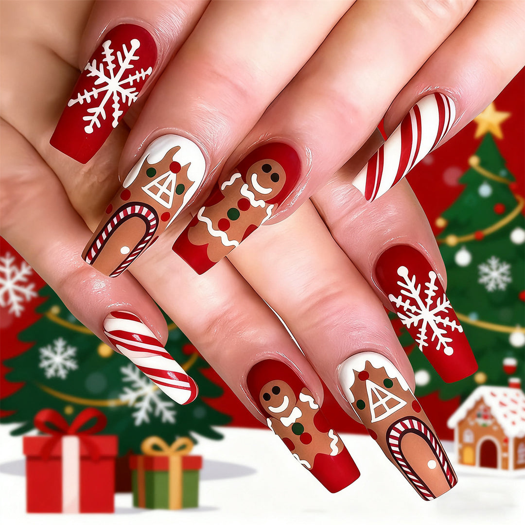 Festliche Kunstnägel mit Weihnachtsmotiv Karnz