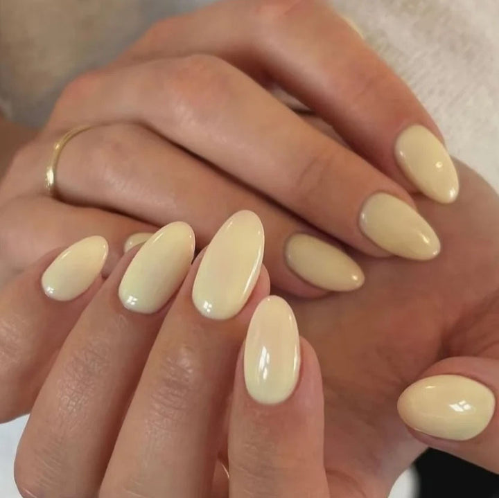 Glamouröse Nageldesigns Karnz