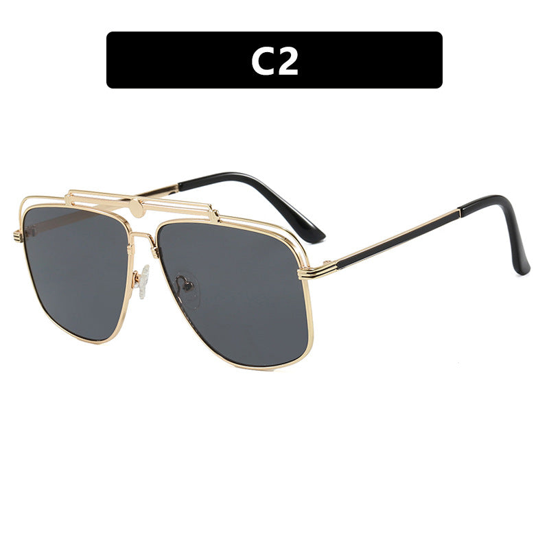 Damen elegante quadratische Sonnenbrille mit goldenen Akzenten Karnz