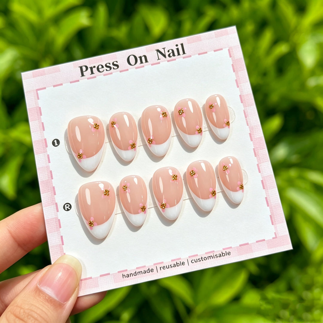 Handgemachte Floral Press-On Nagelkunst Kollektion