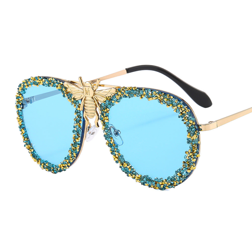 Damen Glamouröse Oversize-Sonnenbrille mit einzigartigem Schmuckrahmen Karnz