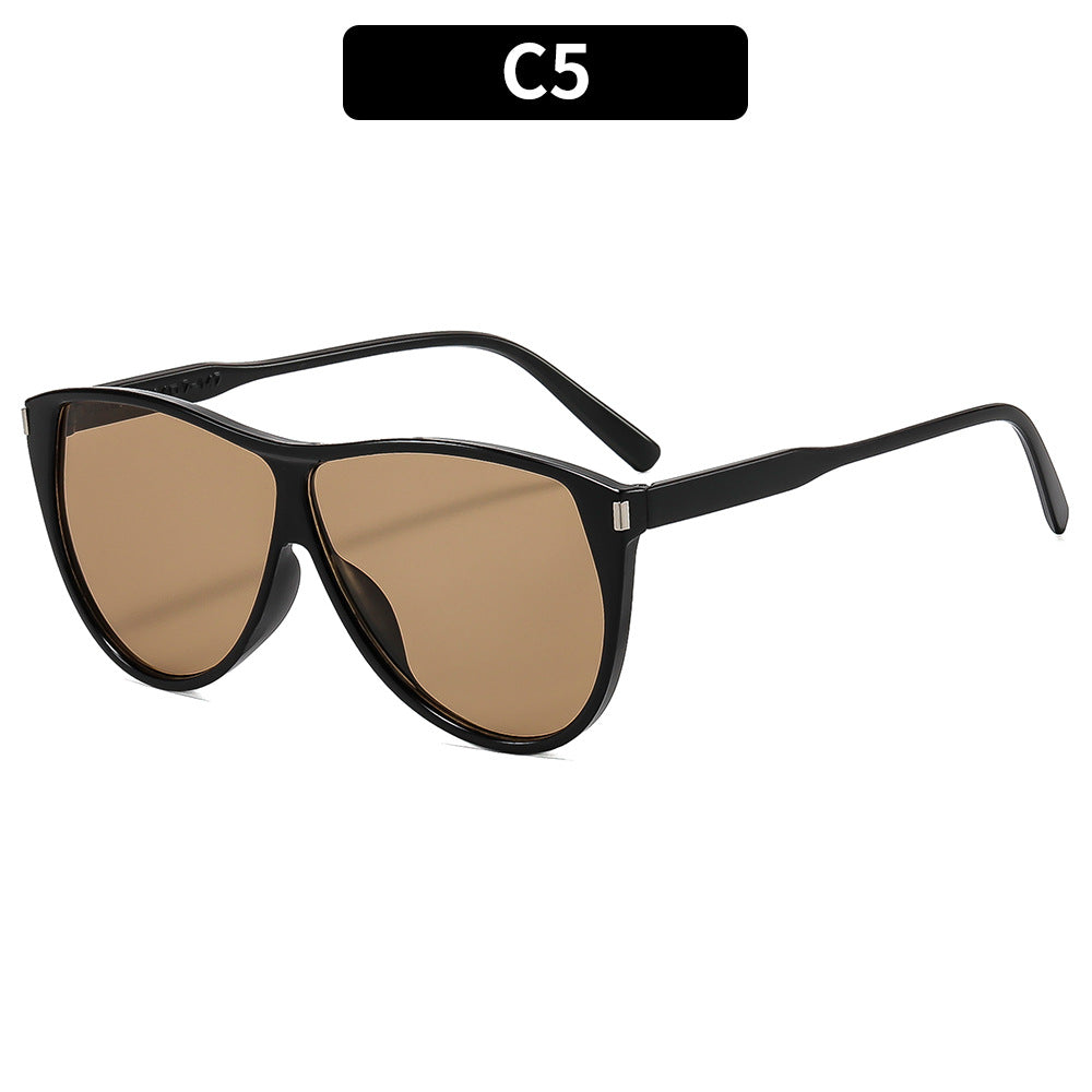 Hochmodische Winkel-Sonnenbrille