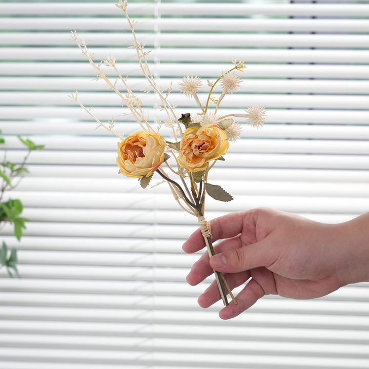 Dekorativem Blumenstrauß
