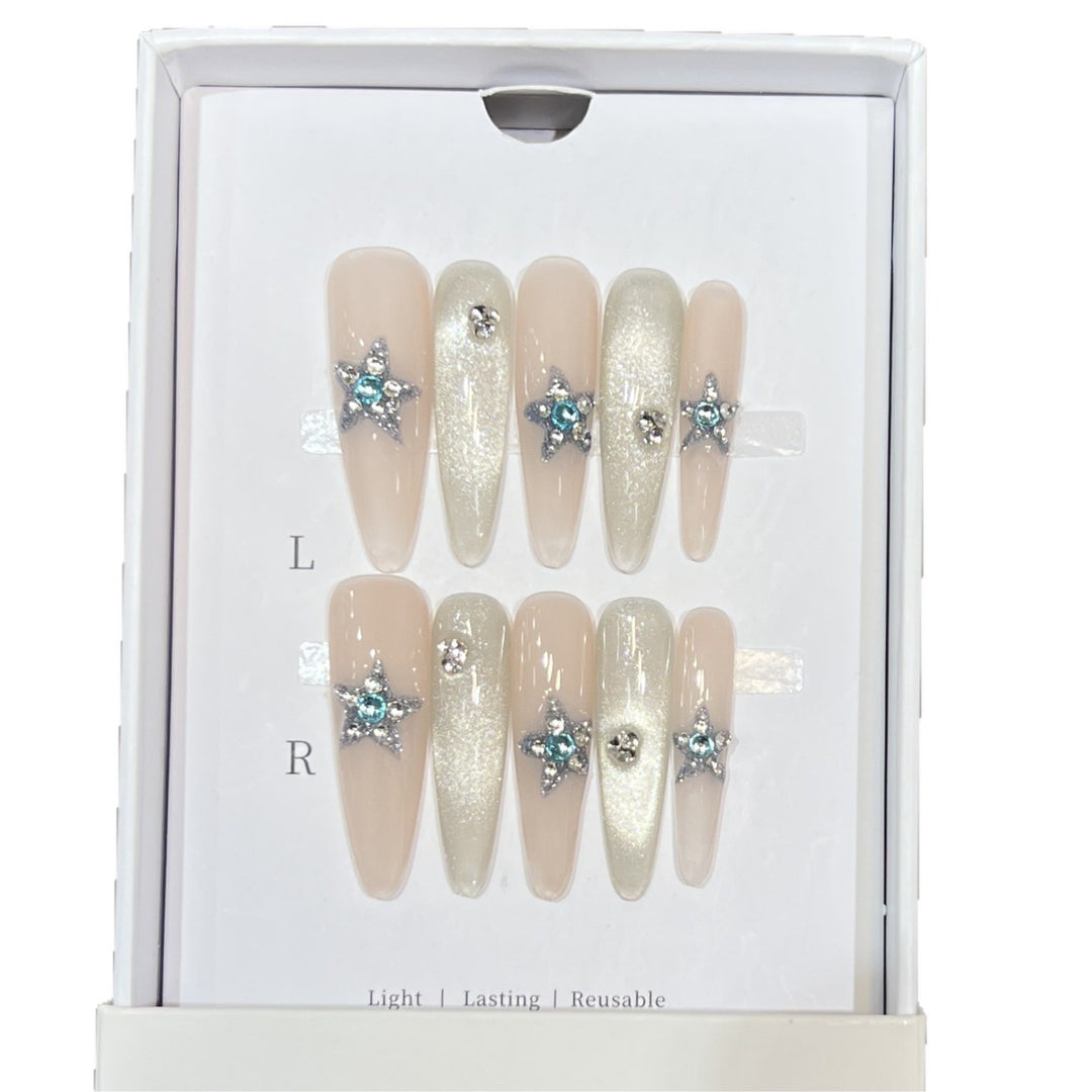 Star-Accent Press-On Nail Art Set Karnz