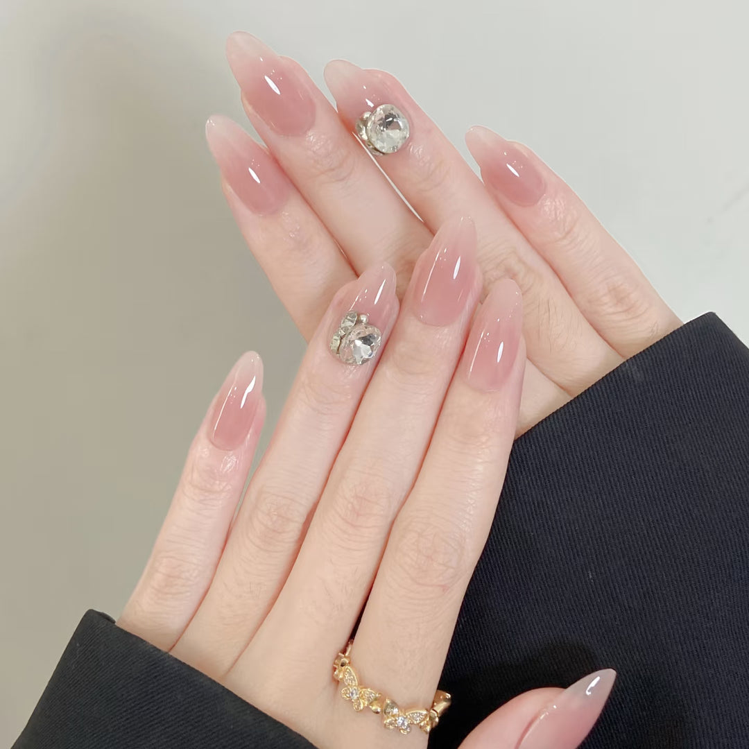 Dekoratives Press-On Nagelkunst Set mit eleganten Kristallakzenten