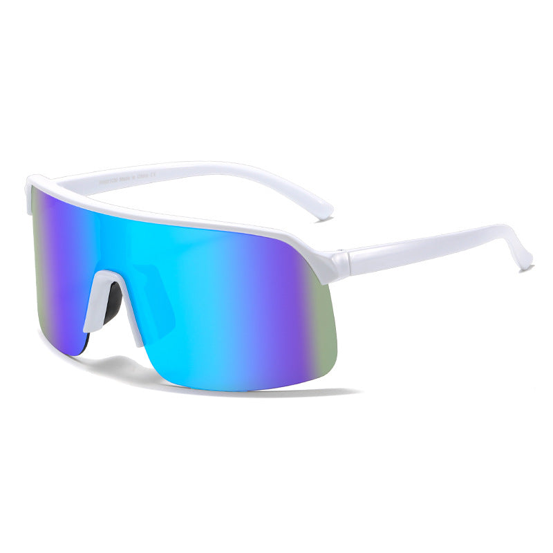 Damen Sportliche Sonnenbrille mit breitem Rahmen und integriertem UV-Schutz Karnz
