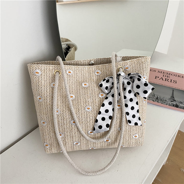 Stroh Strandtasche mit dekorativem Schal
