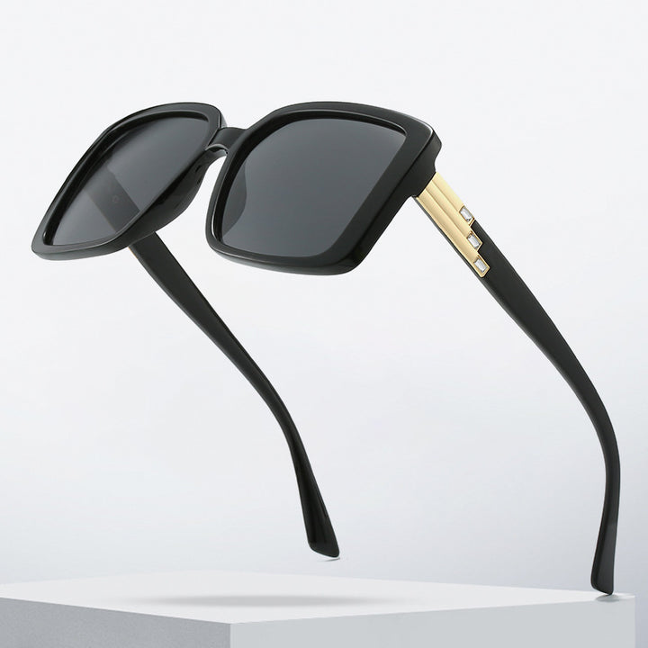 Damen modische quadratische Sonnenbrille mit trendigen Details Karnz