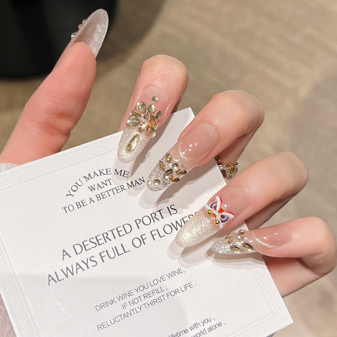 Dekorativer Strass Blumen Press-On Nail Set Karnz