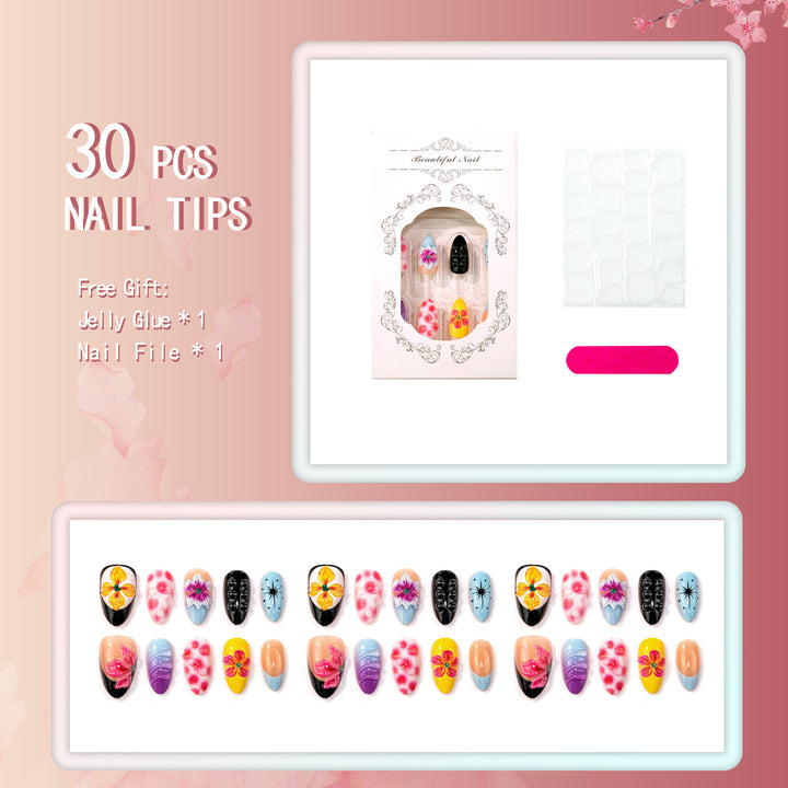 Künstlerische, floral gestaltete Press-On Nagelkollektion