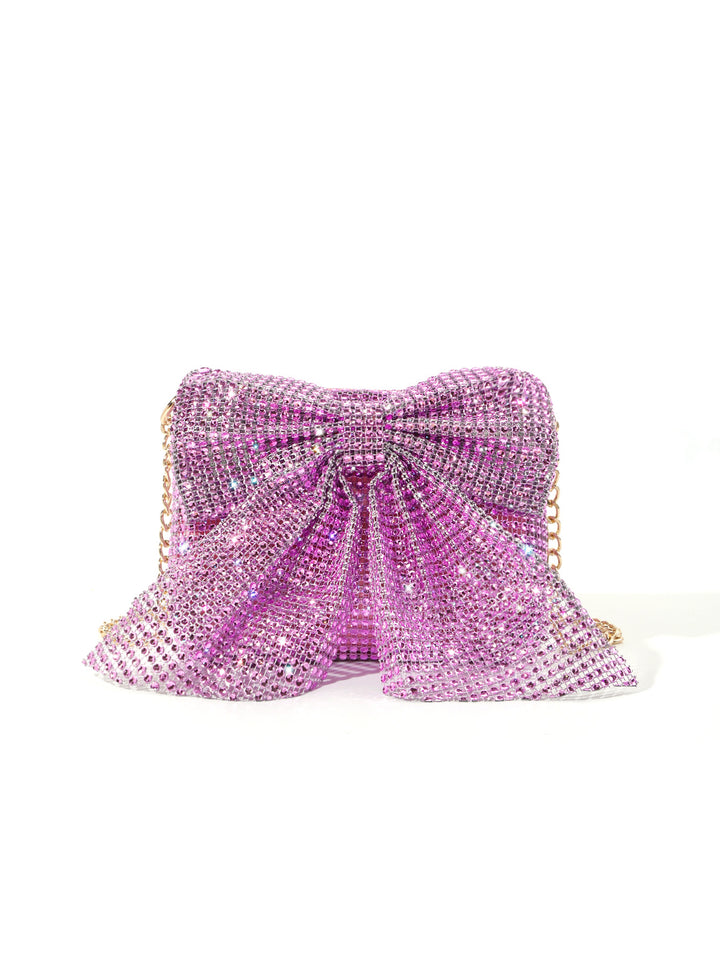 Strassbesetzte Statement-Clutch