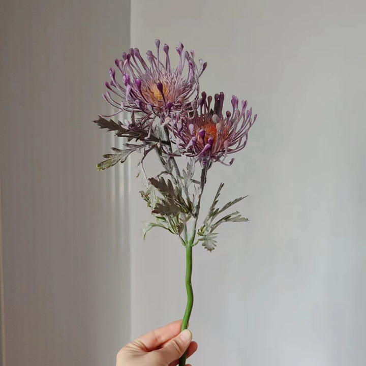 Lebensechter dekorativer Chrysanthemenstiel