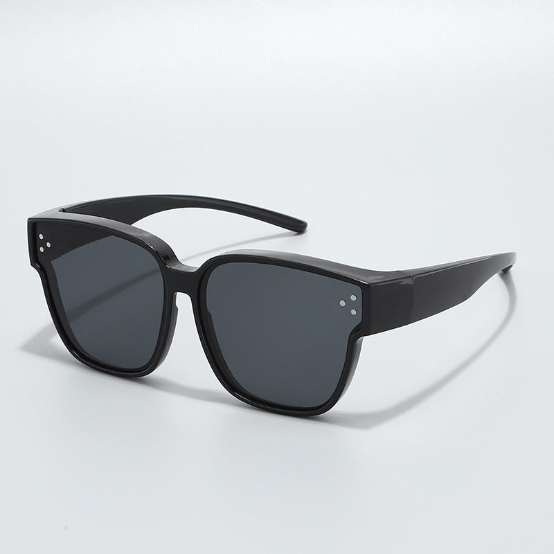DamenModische Sonnenbrille im klaren Linien-Design mit hohem UV-Schutz Karnz