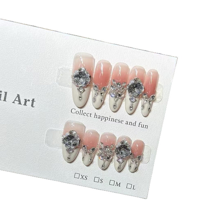 Dekoratives Strass-verziertes Nagelkunstset