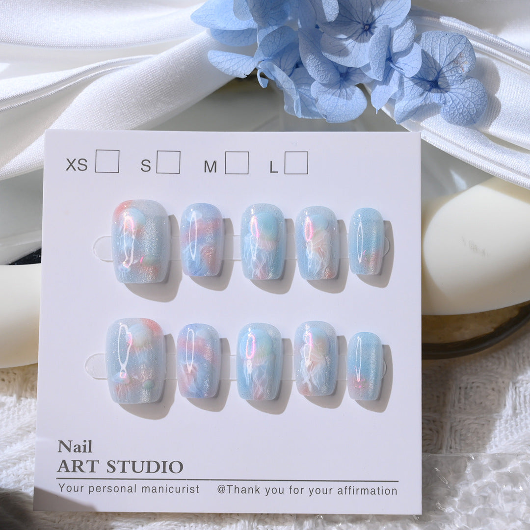 Elegantes Press-On Nagelkunst-Set Karnz