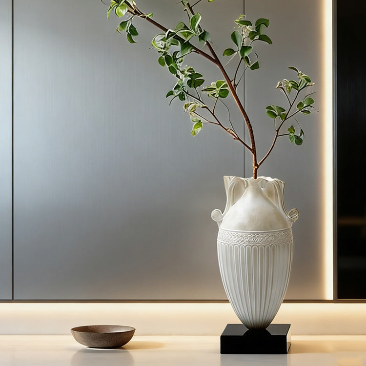 Elegante dekorative Keramikvase