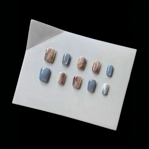 Künstlerische Press-On Nageldesigns