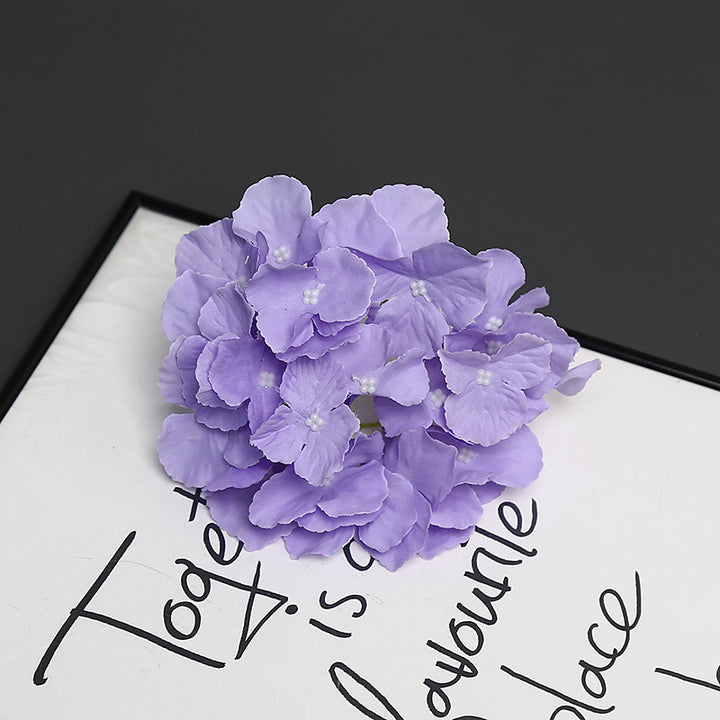 Elegante dekorative Blumenarrangement
