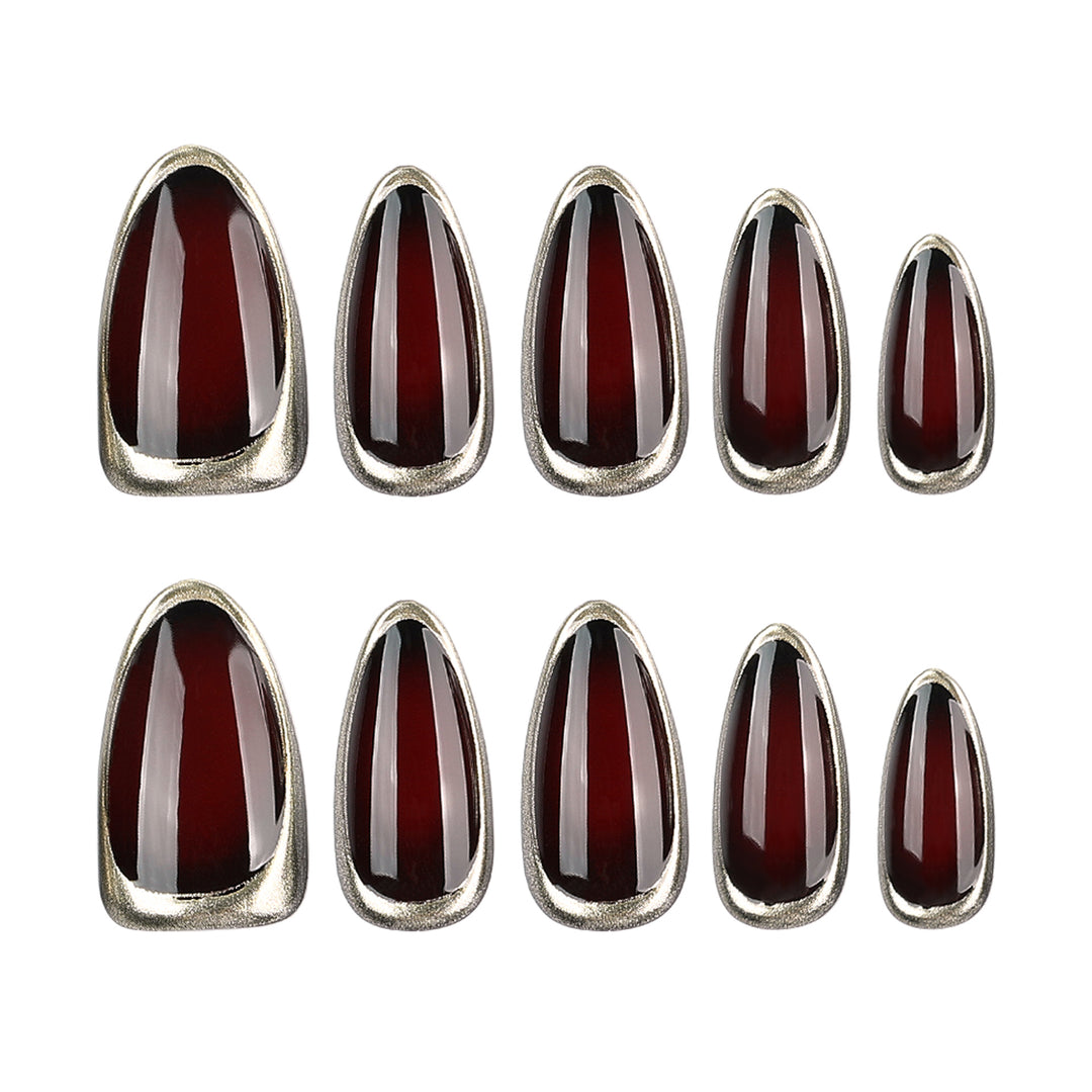 Glamouröse Nagelkunst im eleganten Design Karnz