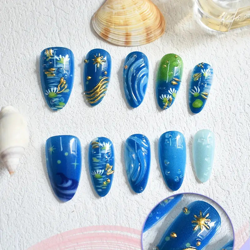 Künstlerisches Nageldesign Karnz