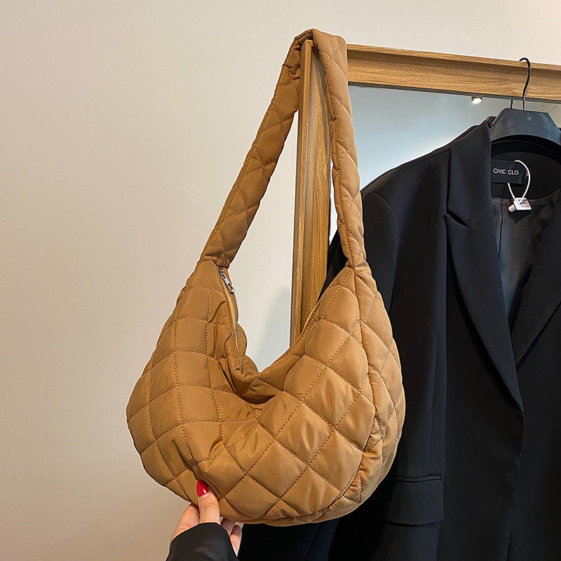 Gepolsterte Hobo-Schultertasche