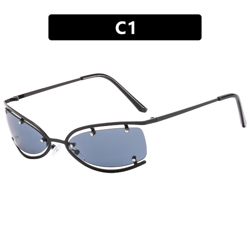 Damen modische Sonnenbrille mit eleganter Rahmenstruktur und trendigen Gläsern Karnz
