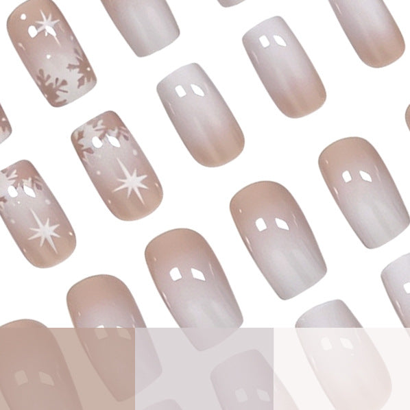 Elegante Frosted Winter Nagelkunst Verbesserungen Karnz