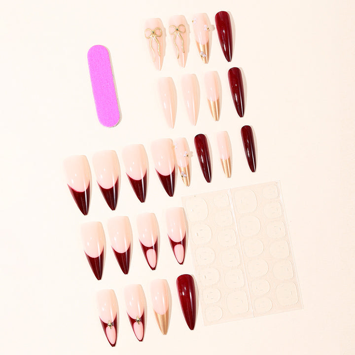 Künstlerisches Stiletto-Nagelkunst-Set mit goldenen Akzenten Karnz
