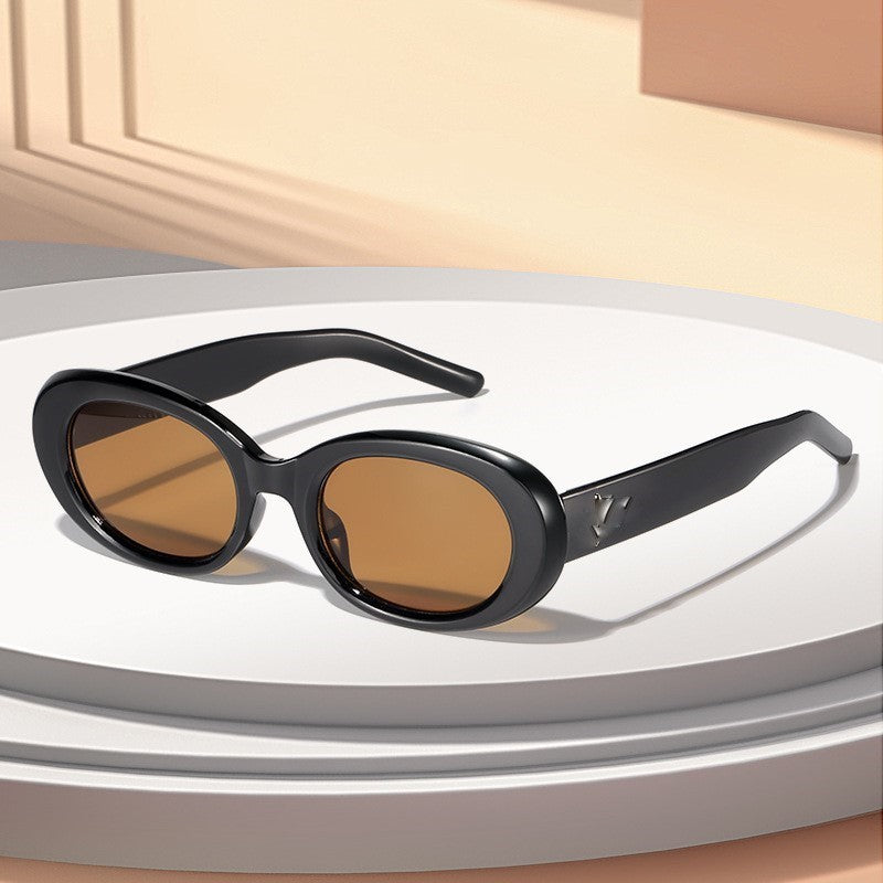 Modische ovale Sonnenbrille Karnz