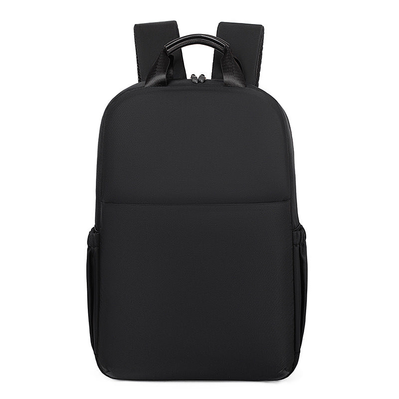 Moderner minimalistischer Laptop-Rucksack Karnz