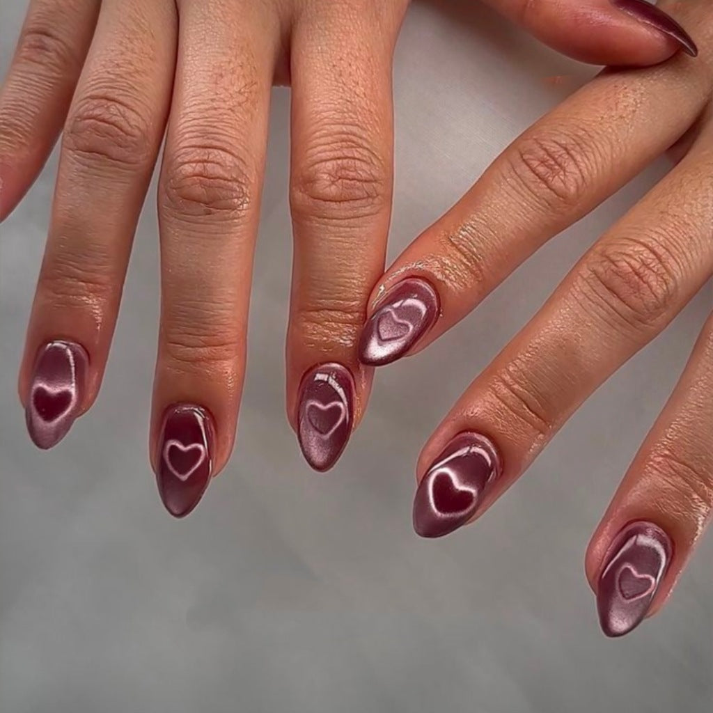 Künstlerisches Herzdesign Nagelaufkleber Karnz