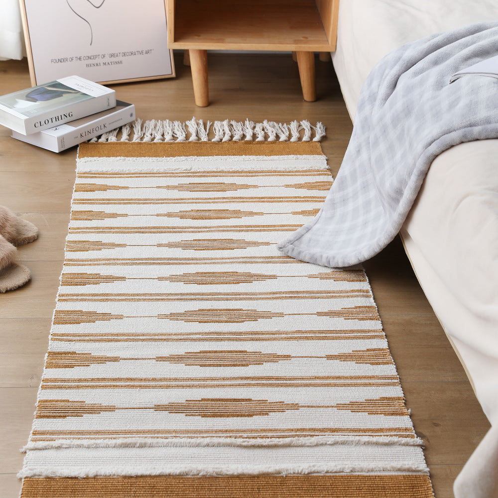 Flacher Boho-Teppichläufer aus Baumwollmischgewebe mit geometrischem Hexagon‑Tufting und dekorativem Fransenrand
