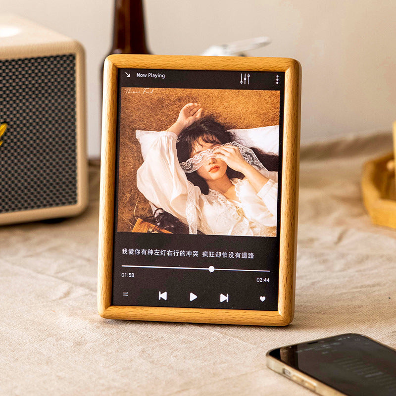 Eleganter Holz-Multimedia-Displayrahmen für Zuhause